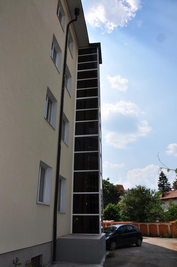 Семеен Хотел Пауталия Kyustendil Extérieur photo